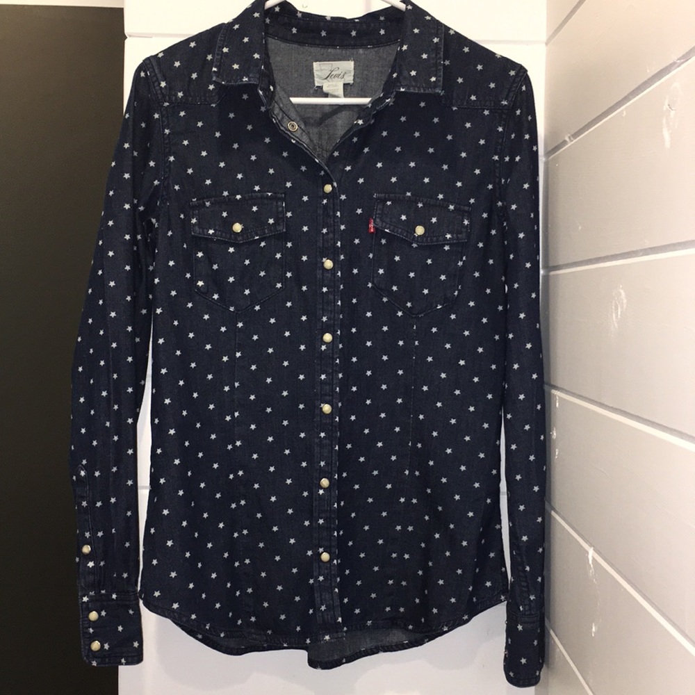 Levi’s Button Up Shirt